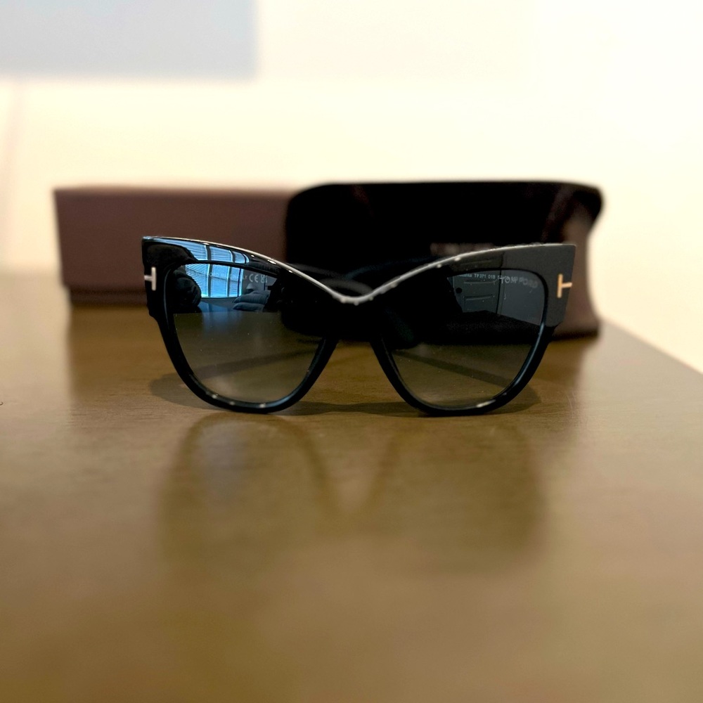 Tom Ford Black Cat-Eye Sunglasses with Gold Accents